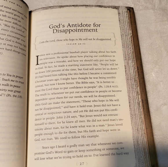 Life on Purpose Devotional for Men: hardcover - Picture 4 of 5